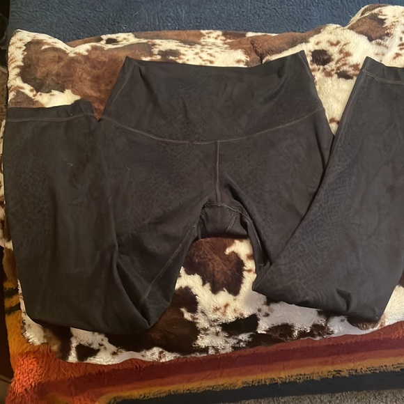 Lululemon WUP - Picture 2 of 3